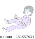 老年婦女因抽筋而臉色蒼白 131557034