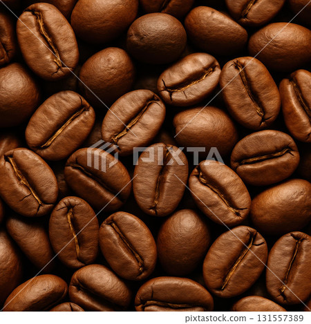 Roasted coffee beans close up 131557389