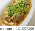 Tofu with thick sauce, my wife's home-cooked meals, dinner at home, happy family 131557896