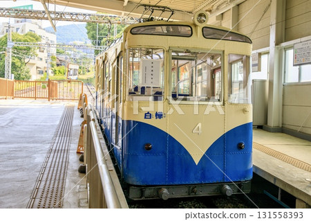 生駒纜車、Ko3型客車「白樺號」停泊在鳥居前站 131558393