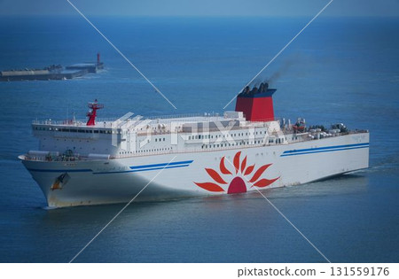 Ferry (Sunflower) 131559176