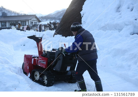 雪地 雪地 131561789