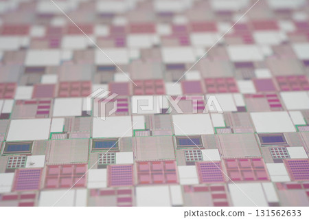 Silicon wafer for manufacturing semiconductor of integrated circuit. 131562633