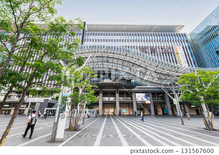 Fukuoka Hakata Station Hakata Exit Morning view 131567600