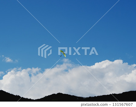 雲和滑翔傘 131567607