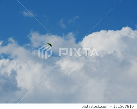雲和滑翔傘 131567610