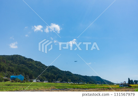 Low-flying aircraft [Omachi City] 131567979