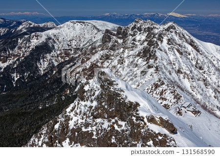 從赤岳眺望八岳連峰、橫岳、硫磺岳、淺間山、妙高連峰的冬日美景 131568590