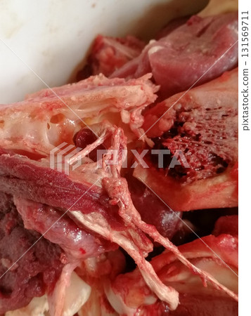 Raw beef steak meat. Delicious mixed Kobe and wagyu beef meat pieces to make famous recipe like barbeque, picanha, bourguignon, goulash, gourmet, stroganoff, ragout etc 131569711