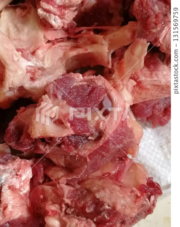 Raw beef steak meat. Delicious mixed Kobe and wagyu beef meat pieces to make famous recipe like barbeque, picanha, bourguignon, goulash, gourmet, stroganoff, ragout etc 131569759