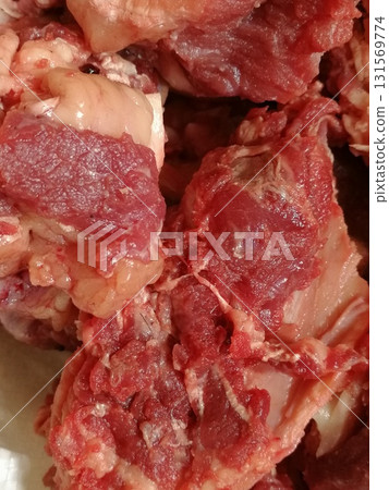 Raw beef steak meat. Delicious mixed Kobe and wagyu beef meat pieces to make famous recipe like barbeque, picanha, bourguignon, goulash, gourmet, stroganoff, ragout etc 131569774