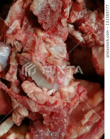Raw beef steak meat. Delicious mixed Kobe and wagyu beef meat pieces to make famous recipe like barbeque, picanha, bourguignon, goulash, gourmet, stroganoff, ragout etc 131569777