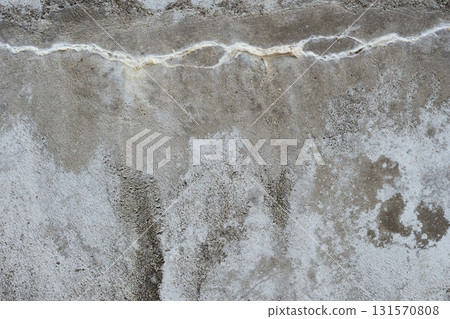 又舊又髒的混凝土牆紋理 灰色粗糙的紋理背景 131570808