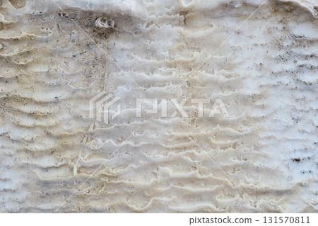 又舊又髒的混凝土牆紋理 灰色粗糙的紋理背景 又舊又髒的混凝土牆紋理 灰色粗糙的紋理背景 131570811