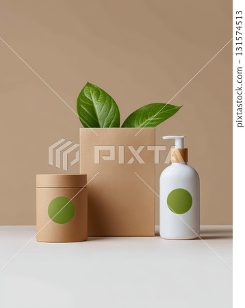 Natural eco cosmetic product packaging. recycled bottle and container for skincare on calm, beige background. minimal branding mockup for sustainable beauty concept 131574513