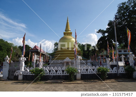 斯里蘭卡世界遺產：蘭吉里丹布勒石窟寺 131575457