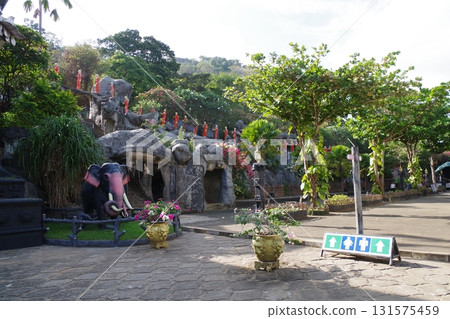 斯里蘭卡世界遺產：蘭吉里丹布勒石窟寺 131575459