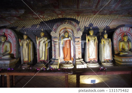 Sri Lanka World Heritage Site: Rangiri Dambulla Cave Temple 131575482