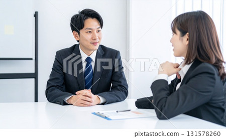 會議的女商人 會議的女商人 131578260