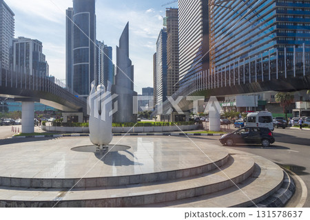 09.09.2025 - Batumi, Georgia - Roundabout in the city streets with modern sculpture 09.09.2025 - Batumi, Georgia - Roundabout in the city streets with modern sculpture 131578637