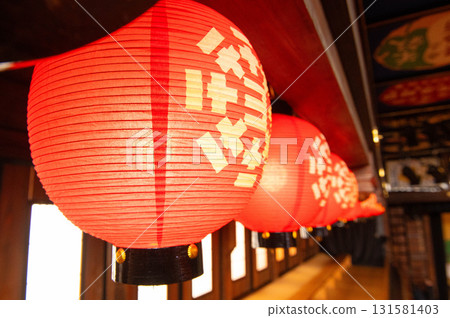 山鹿歷史悠久的劇場八千代座的內部 131581403