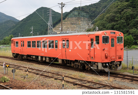 停泊在播但線寺前站的Kiha 41 停泊在播但線寺前站的Kiha 41 131581591