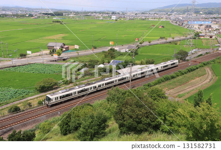 京都市木津川市附近運行的221系列車 131582731