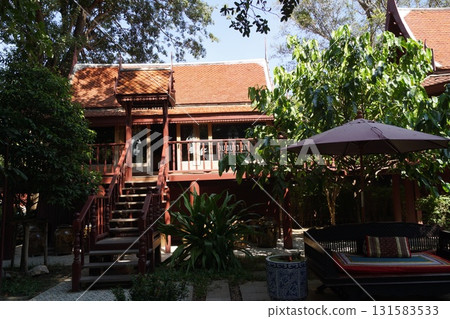 泰國大城府 Wat Kasat Rathirat 周圍的建築物 131583533