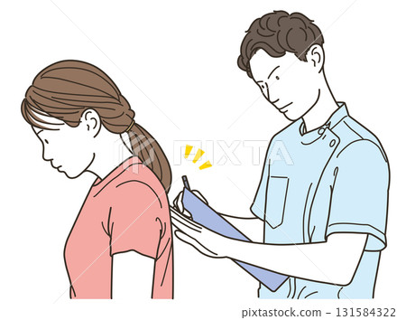 一名年輕女性患者正在接受男性脊椎按摩師的治療 一名年輕女性患者正在接受男性脊椎按摩師的治療 131584322
