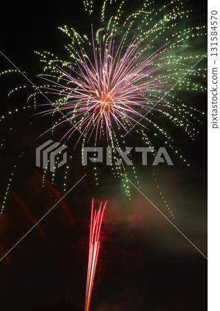花火大會，煙火，煙火，夏日祭典 131584570