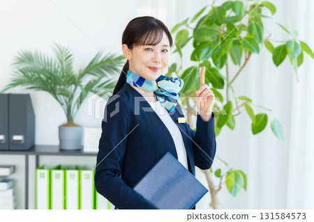 Consultant Consultant 131584573