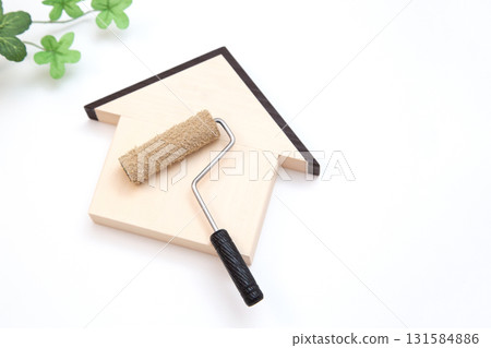 House and paint roller, house painting, exterior wall painting image 131584886