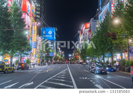 “東京”秋葉原電器城/城市夜景 131585083