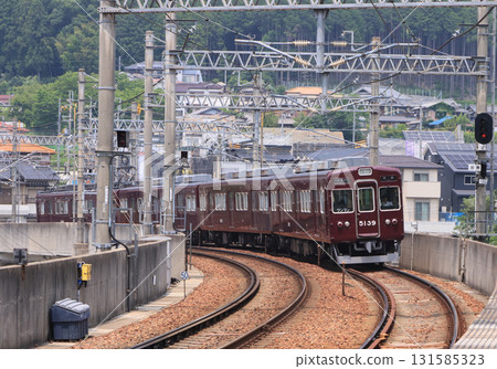 Nose Electric Railway 5100 series train arriving at Yamashita Station 131585323