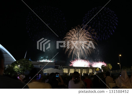 夏季節日 131588452