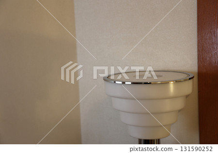 Scenery with table lamp 131590252