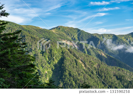Mount Kamikawachi seen from Seihei - Hijiri-dake climbing in the Southern Alps 131590258