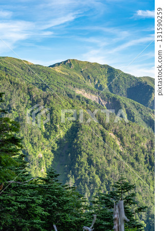 Mount Kamikawachi seen from Seihei - Hijiri-dake climbing in the Southern Alps 131590259
