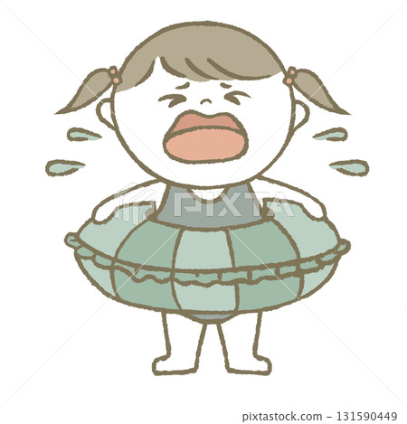 一個穿著泳衣的孩子拿著游泳圈，臉上帶著自豪的表情 131590449