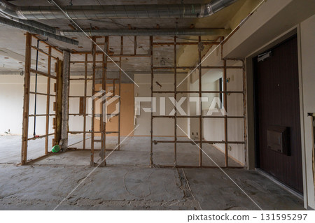 裝修前的骨架拆除工作 131595297