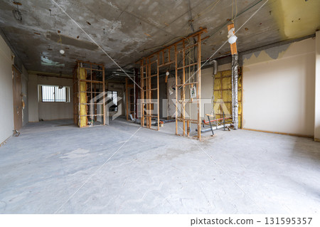 裝修前的骨架拆除工作 131595357