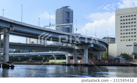 Metropolitan Expressway Route 7 Komatsugawa Line on the Sumida River Metropolitan Expressway Route 7 Komatsugawa Line on the Sumida River 131595418