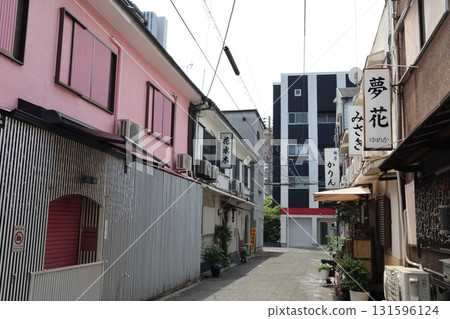 Takii Shinchi 131596124