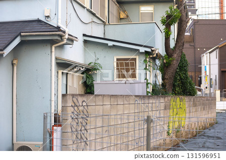 [建築] 空屋和空置地塊 131596951