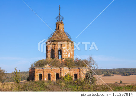 Ruins of Transfiguration Church in Zherdevo, Tula region 131597914