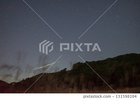 兵庫縣砥峰高原的秋季美麗星空 131598104