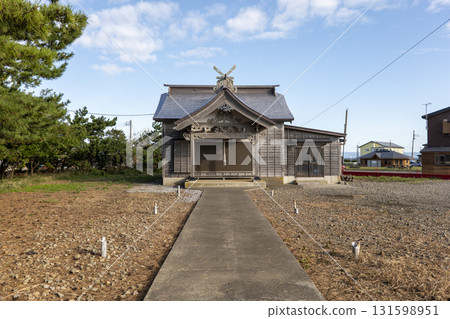 Benten Shrine, Oma Town, Aomori Prefecture, the northernmost shrine on Honshu 131598951