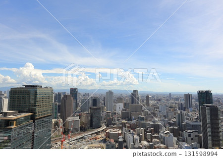 從大阪府大阪市梅田藍天大廈俯瞰大阪市景 從大阪府大阪市梅田藍天大廈俯瞰大阪市景 131598994