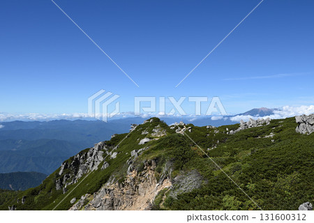 Climbing Mount Kisokoma, Central Alps, Nagano Prefecture Climbing Mount Kisokoma, Central Alps, Nagano Prefecture 131600312