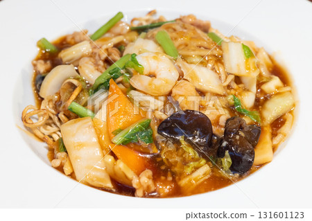 Delicious mixed vegetable fried noodles 131601123